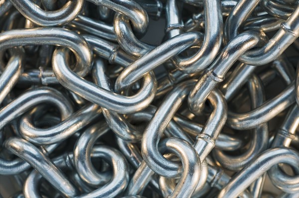 Close up of pile of metal chain. Date : 2008