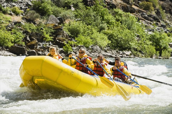 Group whitewater rafting. Date : 2008