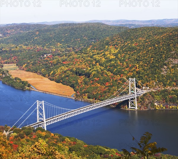 Bear Mountain Bridge, New York. Date : 2008