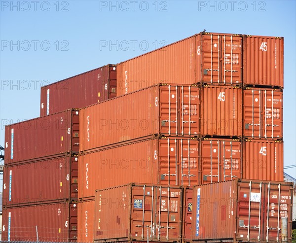 Stacked cargo containers. Date : 2008