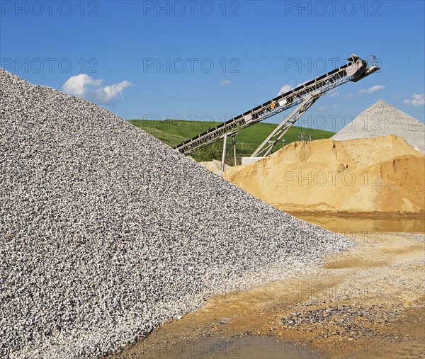 Gravel mound at concrete plant. Date : 2008