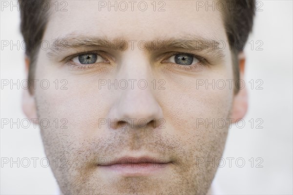 Portrait of unshaven man. Photographe : PT Images