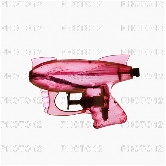 Toy water gun. Photographe : Joe Clark