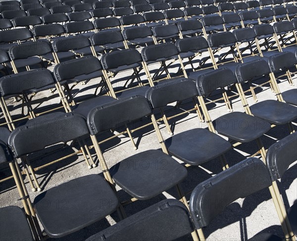 Empty stadium seats. Photographe : fotog