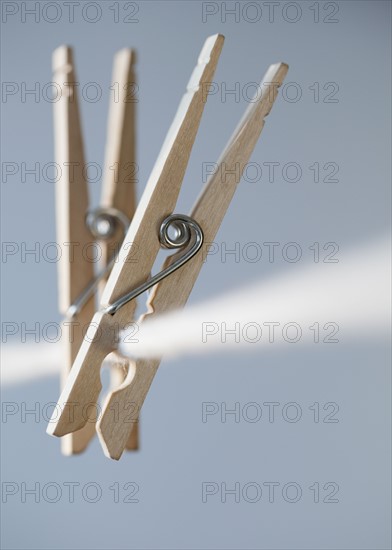 Bikini drying on clothesline. Photographe : Jamie Grill