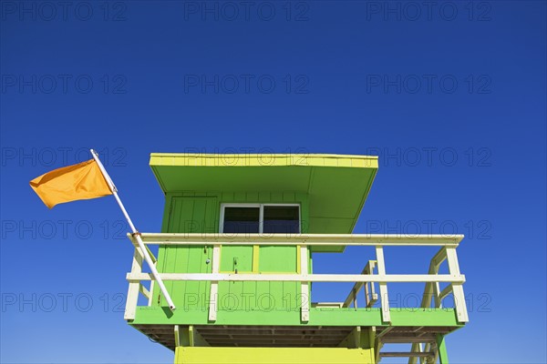 Lifeguard stand. Photographe : fotog