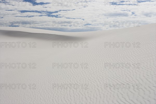 Dunes de sable blanc