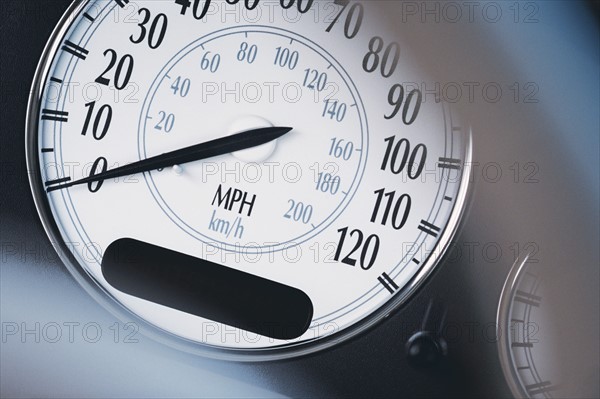 Speedometer, close-up. Photographe : Stewart Cohen