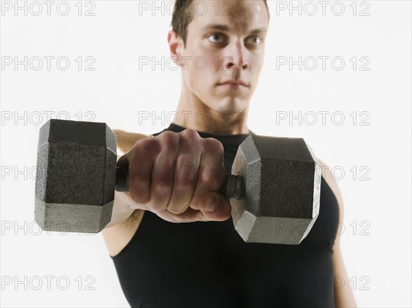 A man lifting weights