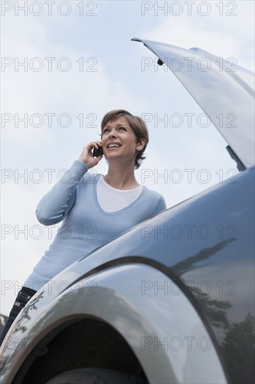 Woman on cellphone.