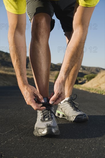 Tying shoelaces