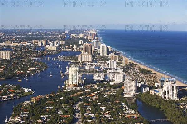 Florida coastline. Photographer: fotog