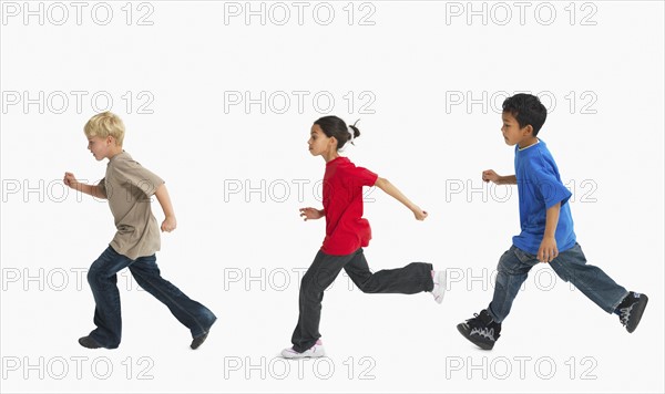 Children running. Photographer: momentimages