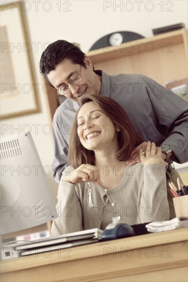 Couple in home office. Photographer: Rob Lewine