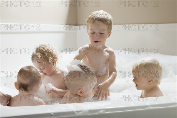 Bath time. Photographer: Mike Kemp