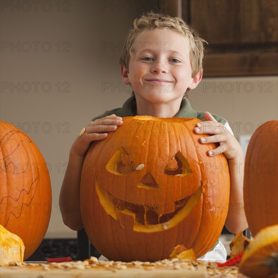 Pumpkin carving. Photographer: Mike Kemp