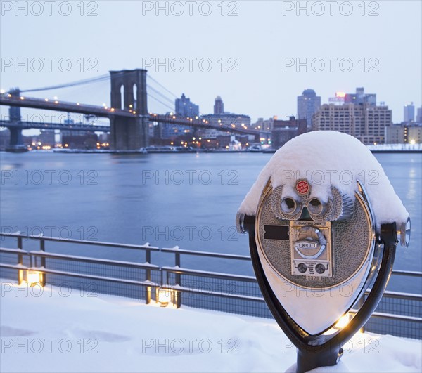 Coin operated binoculars. Photographer: fotog