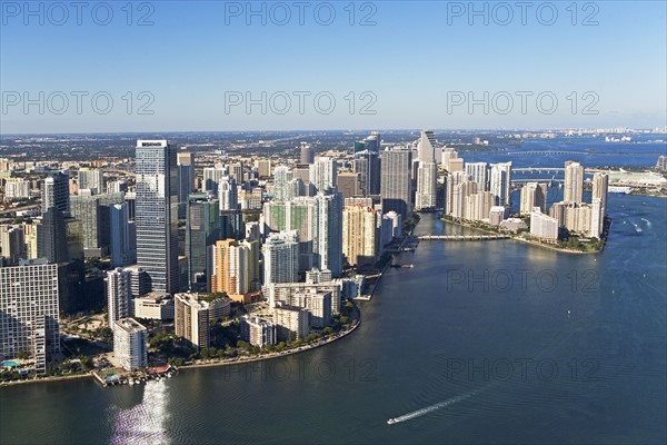 Florida coastline. Photographer: fotog