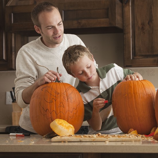 Pumpkin carving. Photographer: Mike Kemp