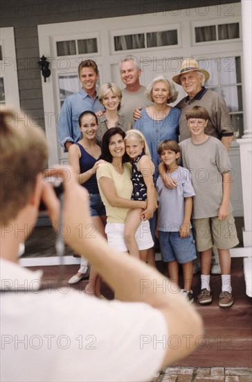 Family portrait. Photographer: Rob Lewine