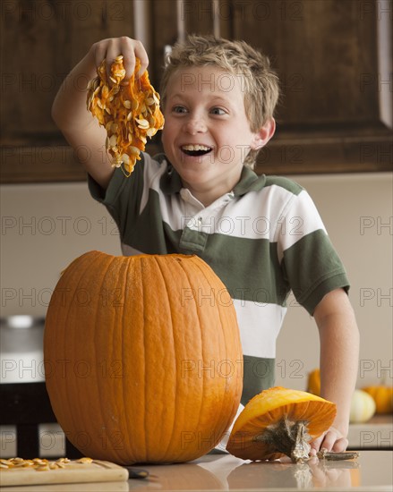 Pumpkin carving. Photographer: Mike Kemp