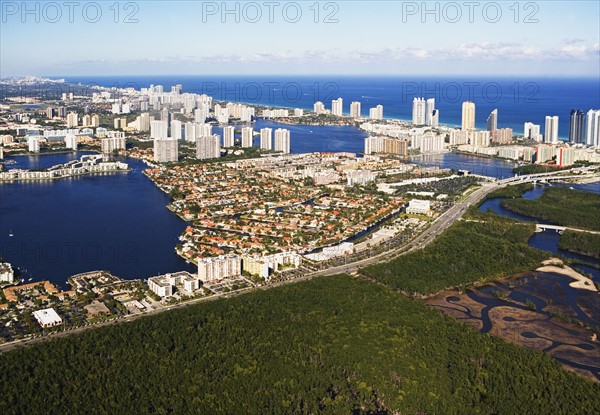 Florida coastline. Photographer: fotog