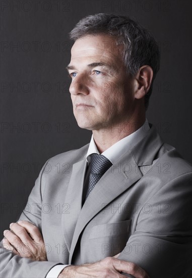 Portrait of a businessman. Photographe : momentimages