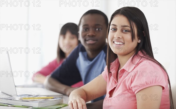 Students in classroom. Photographe : momentimages