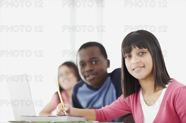 Students in classroom. Photographe : momentimages