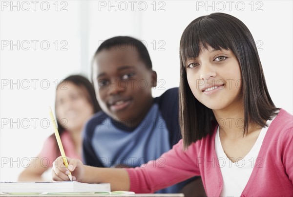 Students in classroom. Photographe : momentimages