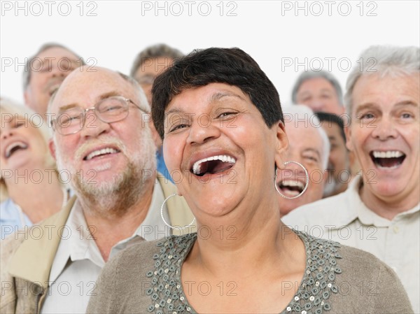 A group of laughing people. Photo : momentimages