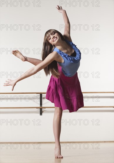 Female dancer in ballet studio. Photo : Mike Kemp