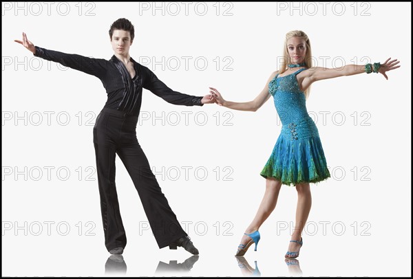 Couple performing ballroom dance. Photo : Mike Kemp