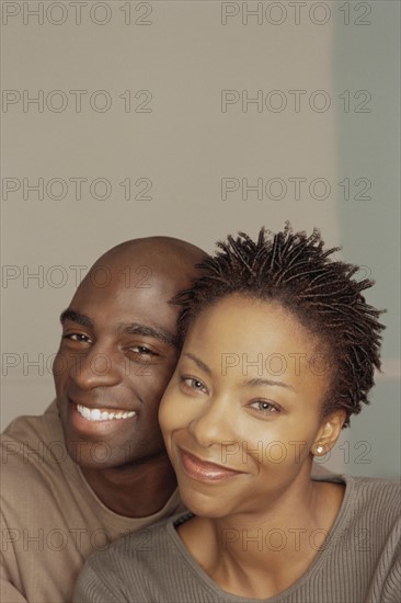 Portrait of a happy couple. Photo : Rob Lewine