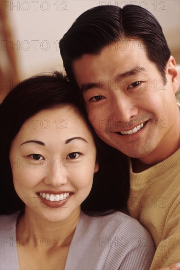 Portrait of a happy couple. Photo : Rob Lewine