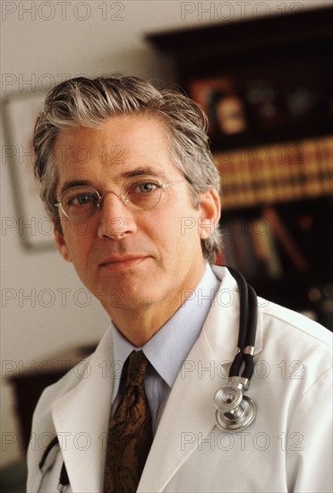 Portrait of a doctor. Photo : Rob Lewine