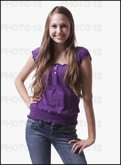Portrait of a smiling teenage girl. Photo : Mike Kemp