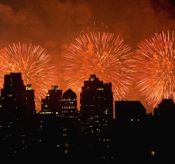 Fireworks over New York City skyline. Photo. fotog