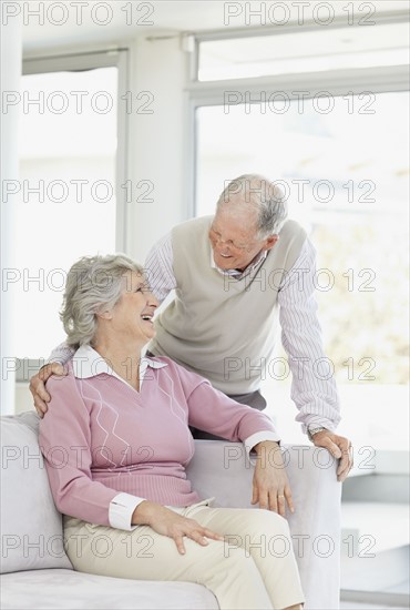 Affectionate senior couple. Photo : momentimages