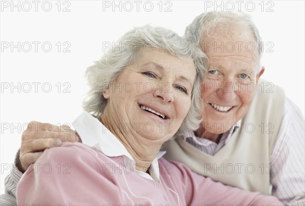 Affectionate senior couple. Photo : momentimages