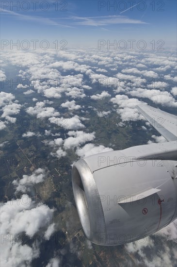 Airplane in sky. Photo. Antonio M. Rosario