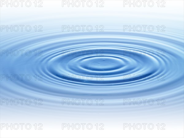 Ripples in water. Photo : David Arky