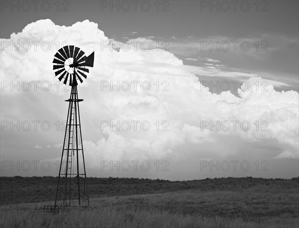 Windmill. Photo : John Kelly