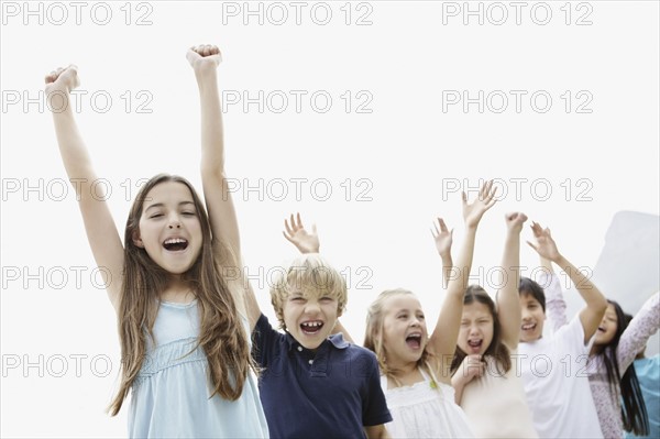 Group of happy children. Photo : momentimages