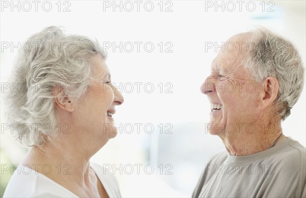 Happy senior couple. Photo : momentimages