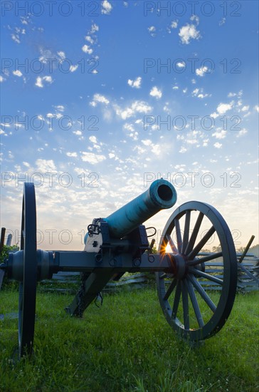 Civil war cannon.