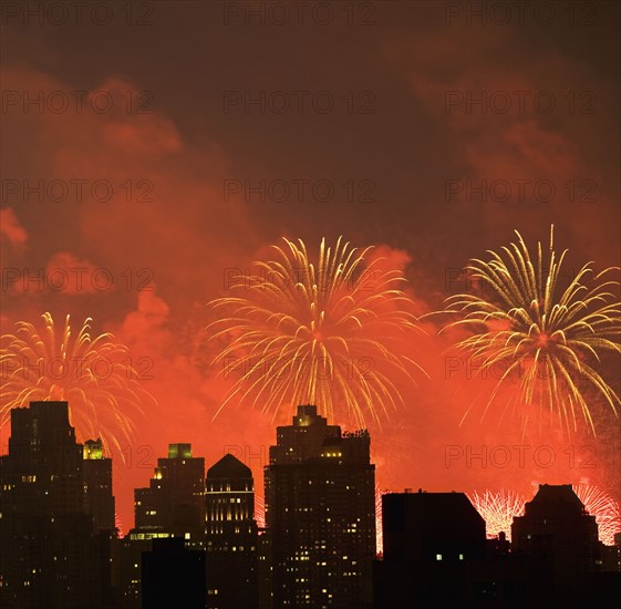 Fireworks over New York City skyline. Photo. fotog