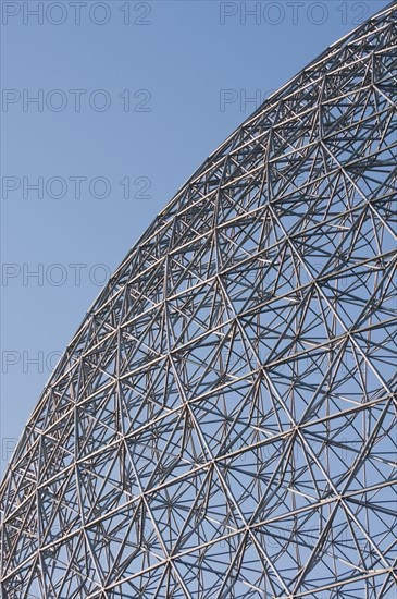 Framing of biosphere. Photo : Daniel Grill