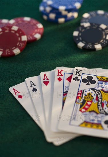 Poker table. Photo : Daniel Grill