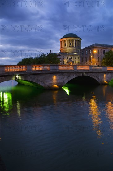 Bridge over River Liffey at night.